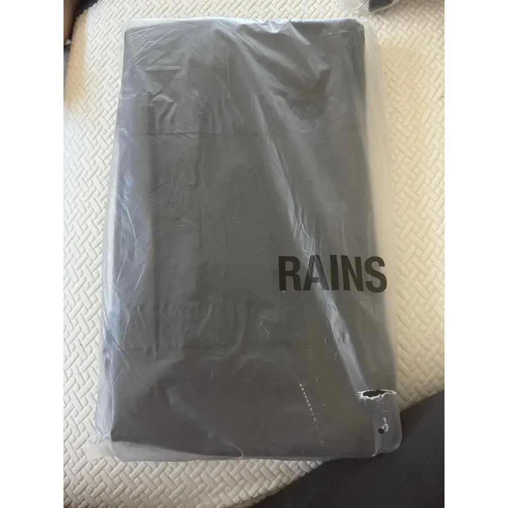 RAINS | Black Trail Gym Bag